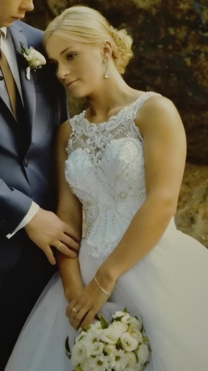 Zjawiskowa suknia ślubna księżniczka