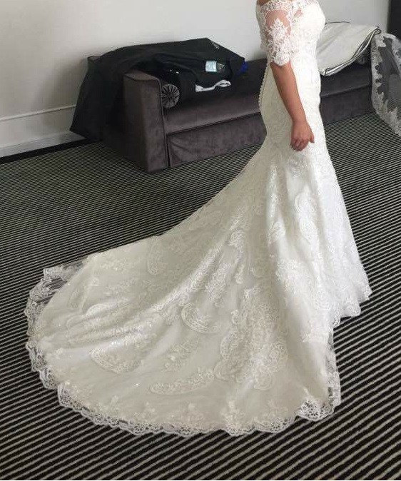 Śliczna suknia ślubna Marki Justin Aleksander