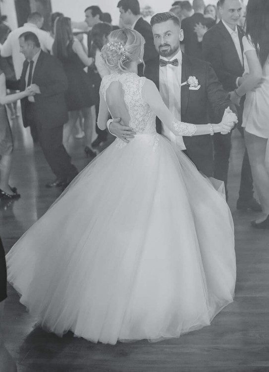 Piękna Suknia Ślubna