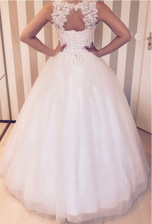 Suknię ślubna koronka