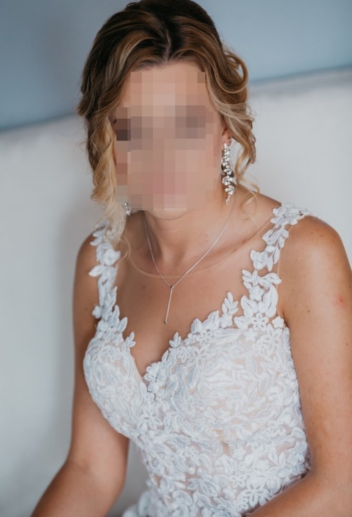 Piękna suknia ślubna