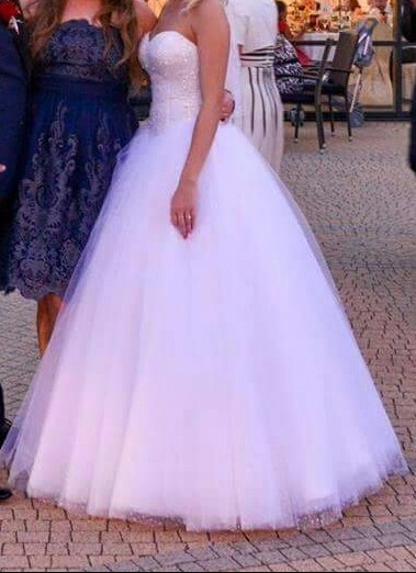 Sprzedam piękną suknie ślubną firmy Igar.