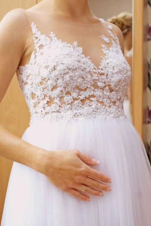 Sprzedam używaną, suknię ślubna z września 2017r.