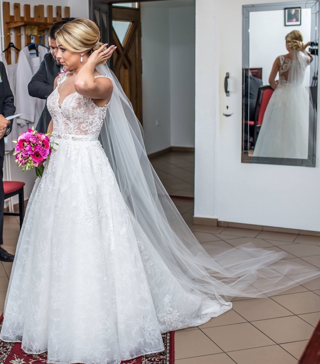 Suknia Ślubna Famosa z salonu w Gdyni