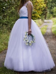 Suknia ślubna typu princessa rozmiar 38/40