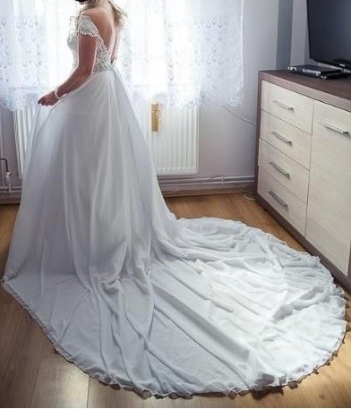 Suknia ślubna tren, gołe plecy