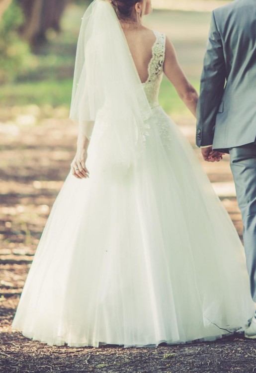 Suknia ślubna r. 34-36