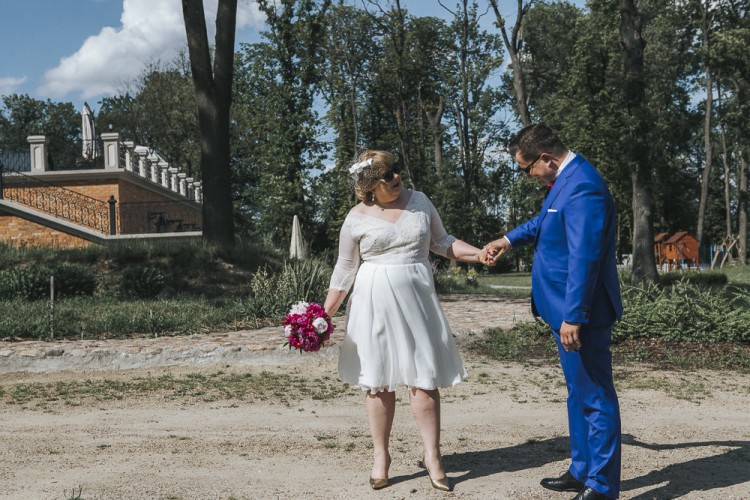 Jedwabna suknia plus size