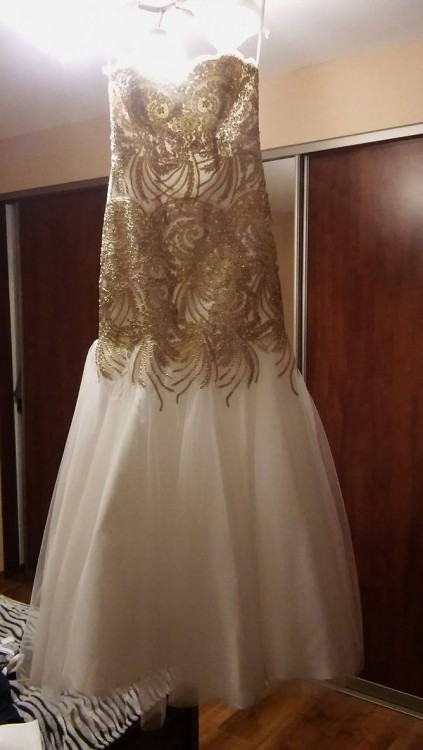 Piękna suknia ślubna RYBKA