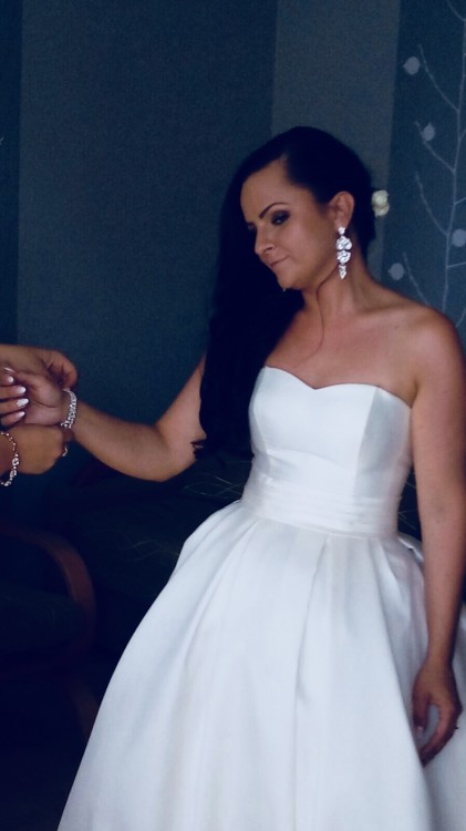 Piękna suknia slubna