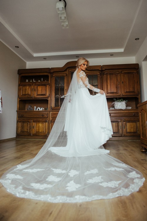 Wyjątkowa suknia MILLA NOVA VANESSA