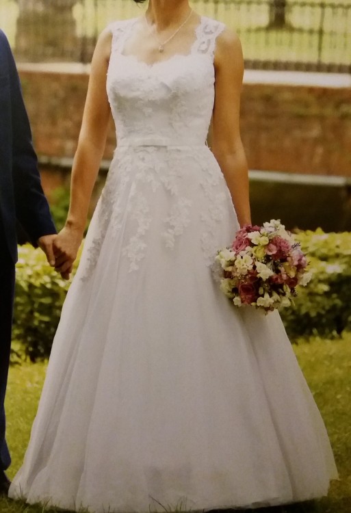 Suknia ślubna White One