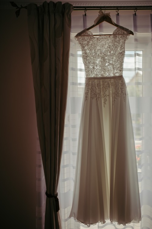 suknia ślubna koronka rozmiar 34/36