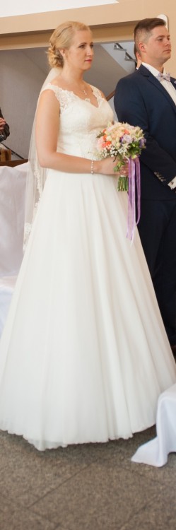 Piękna Suknia Ślubna