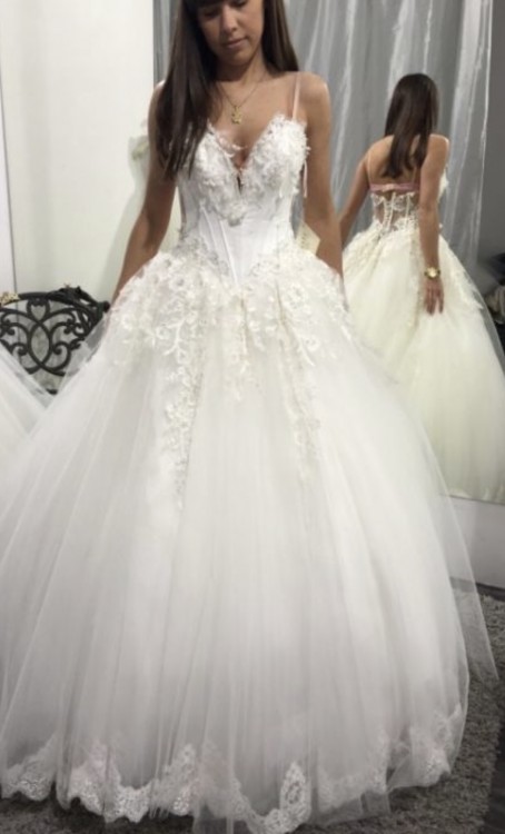 Suknia Farage Fashion Paris model Hilo z welonem