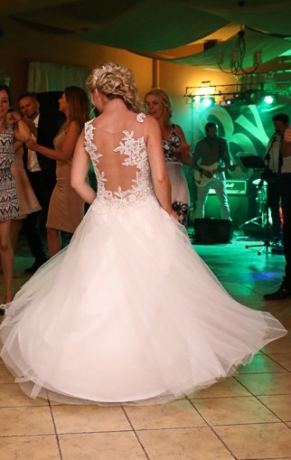 Sprzedam piękną suknie ślubną 2017