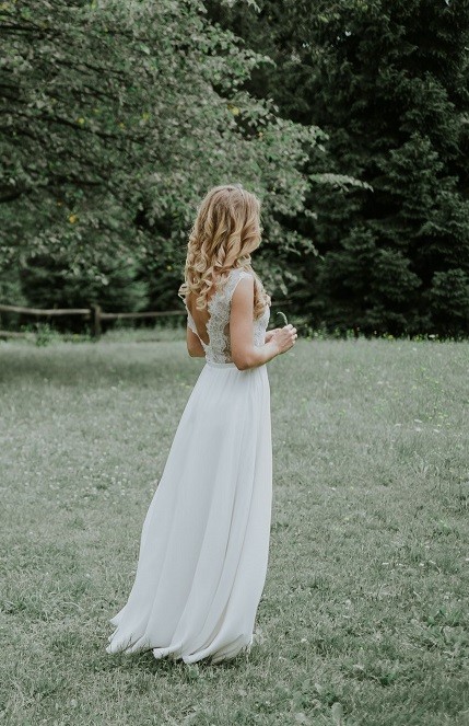 Suknia ślubna w stylu rustykalnym