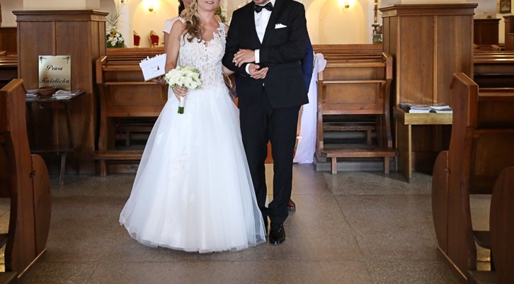 Sprzedam piękną suknie ślubną 2017