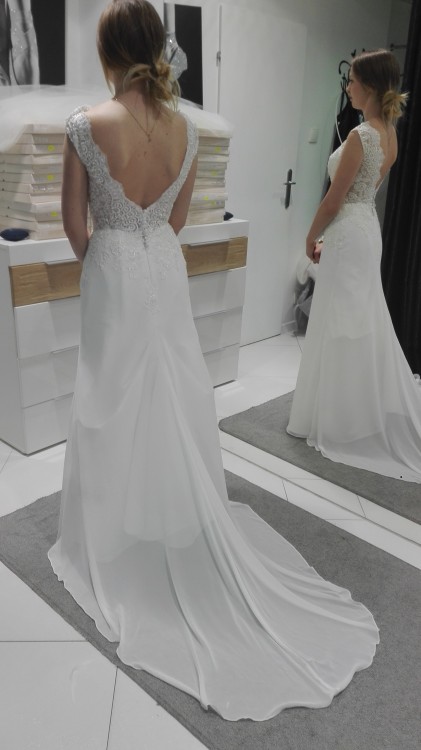 Sprzedam Suknię Ślubną Sydney rozm. 34/36 Ivory