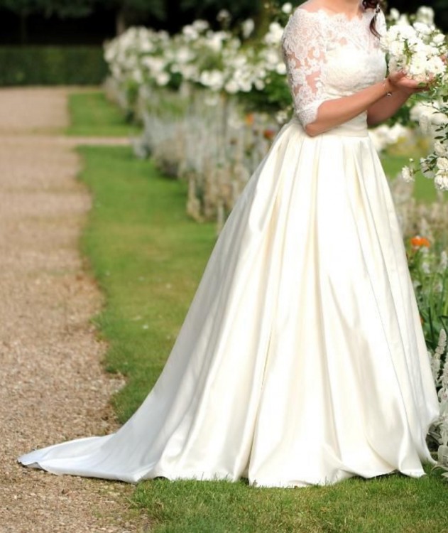 Sprzedam suknie Herms collection