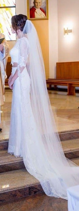 wyjątkowa suknia ślubna projektu Lilian West