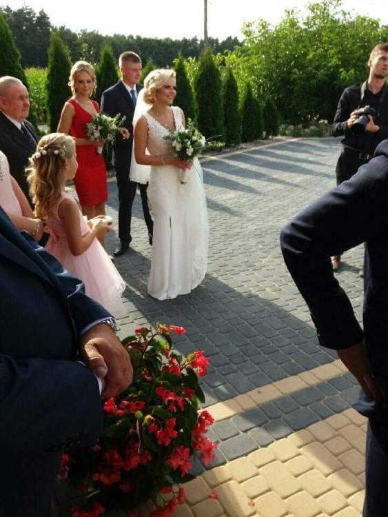 Sexowna suknia ślubna