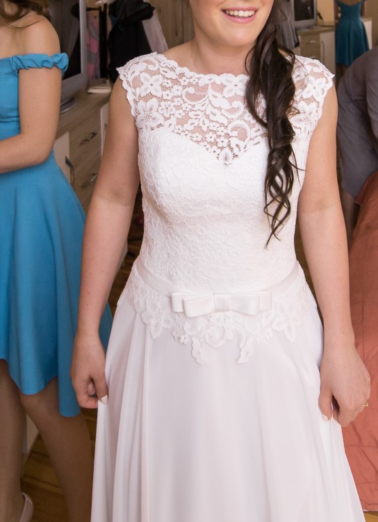 Koronkowa suknia ślubna Herm's Ajorit 36 38