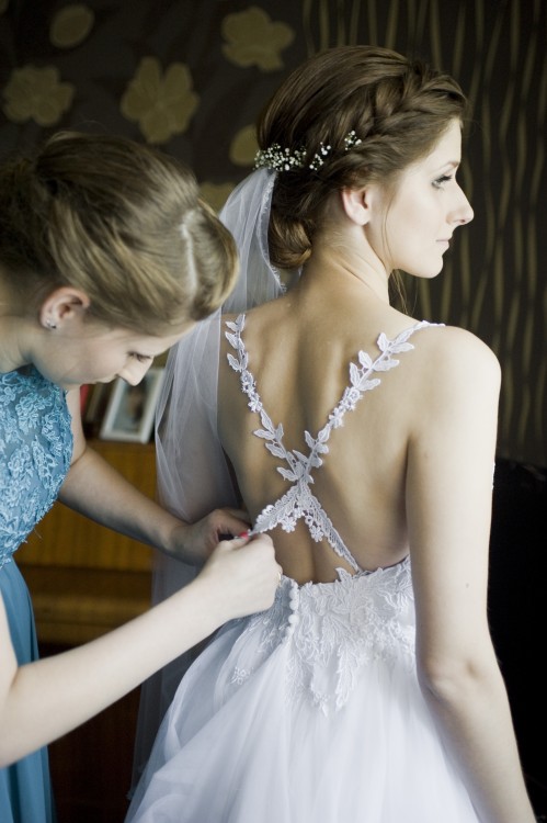 Suknia ślubna Lillian West 6433