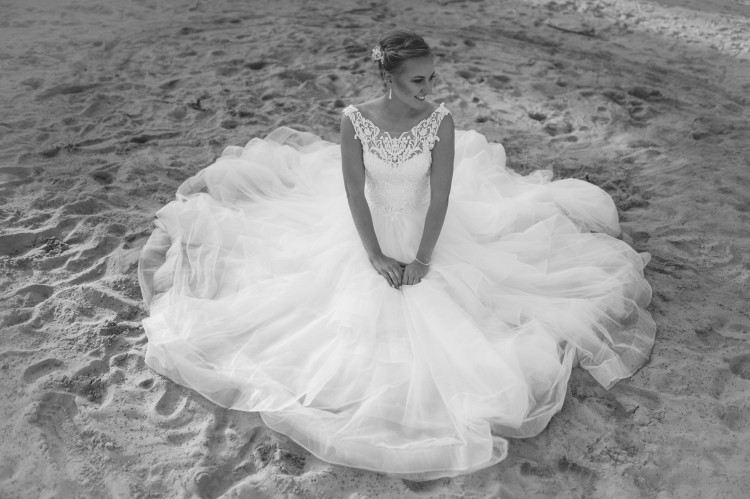 Suknia Ślubna ERMINA falbany kaskady hit 2018