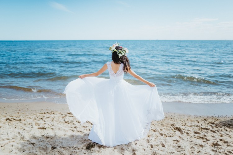 Piękna suknia z kolekcji Estera Novia 2017