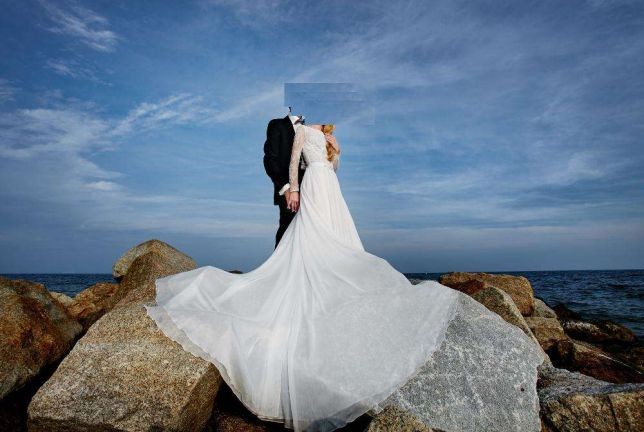 Suknia ślubna Violi Piekut (model Nikolla/Tess) r.34