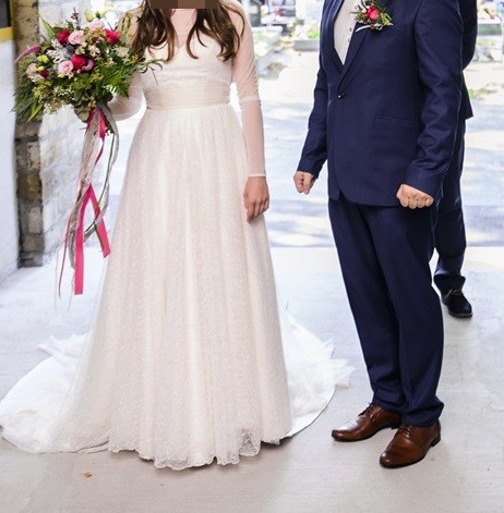 Suknia ślubna SINCERITY 3891 koronka francuska