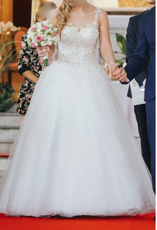 Suknia slubna r.36-38 z dwoma welonami i duza parasolka!