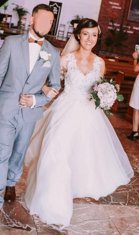 Suknia ślubna kolor szampański