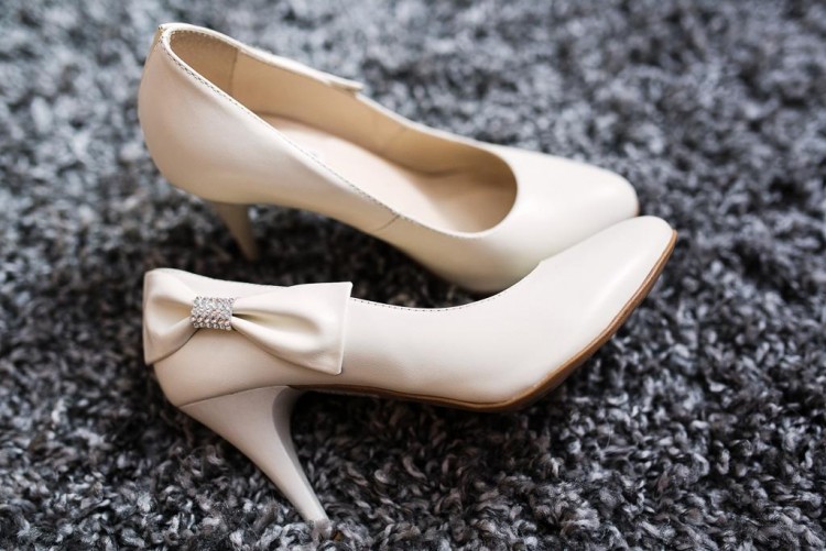 buty rozm 37.5  IVORY
