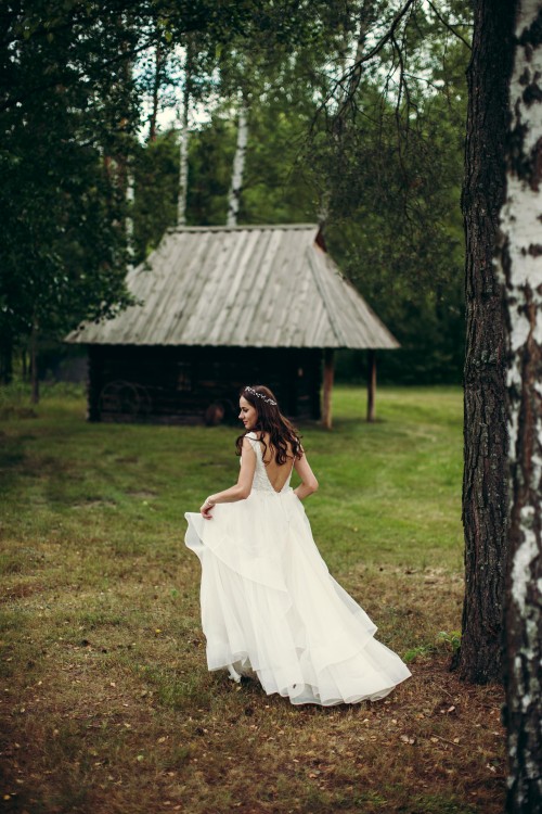 Piękna suknia ślubna