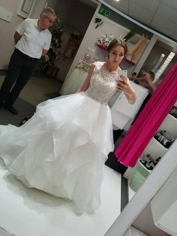 SPRZEDAM ŚLICZNĄ SUKNIĘ Justin Alexander !!!!!!!!