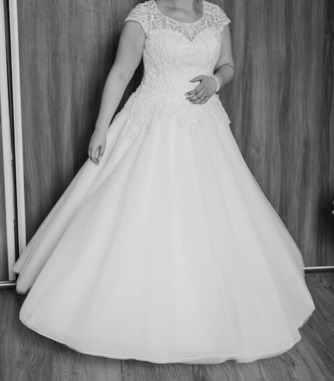 suknia ślubna 44