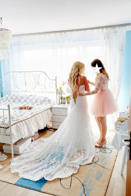 sprzedam piękna sukienkę ślubną