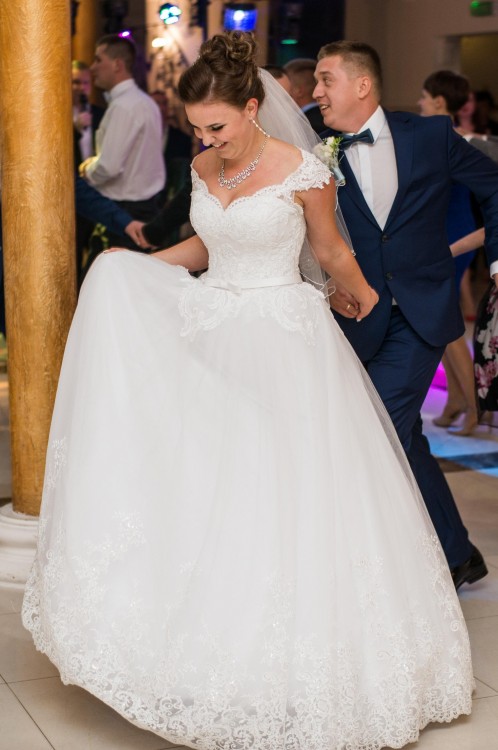 Piękna suknia ślubna rozmiar 38