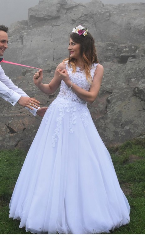 Suknia Ślubna z welonem