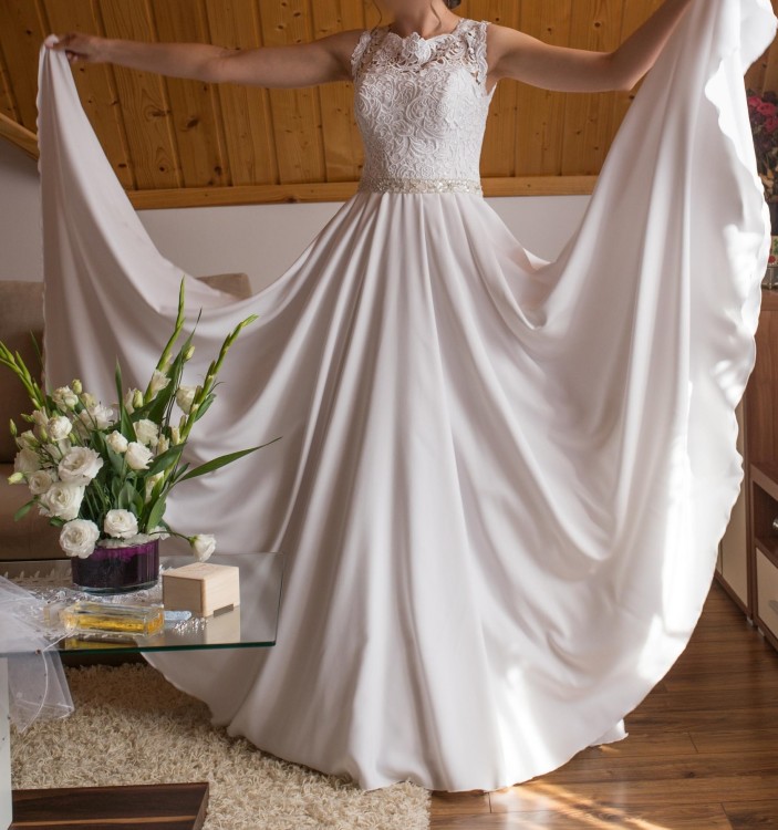 Suknia ślubna 34-36-38, litera A, biała, gipiura i kaszmir