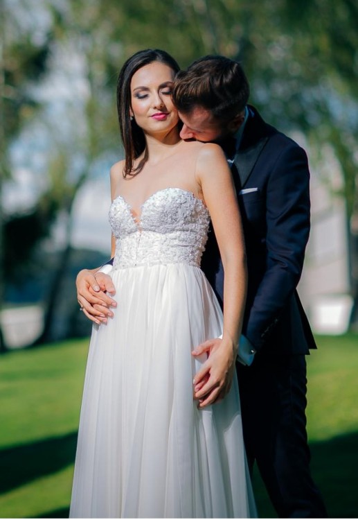 Piękna suknia ślubna