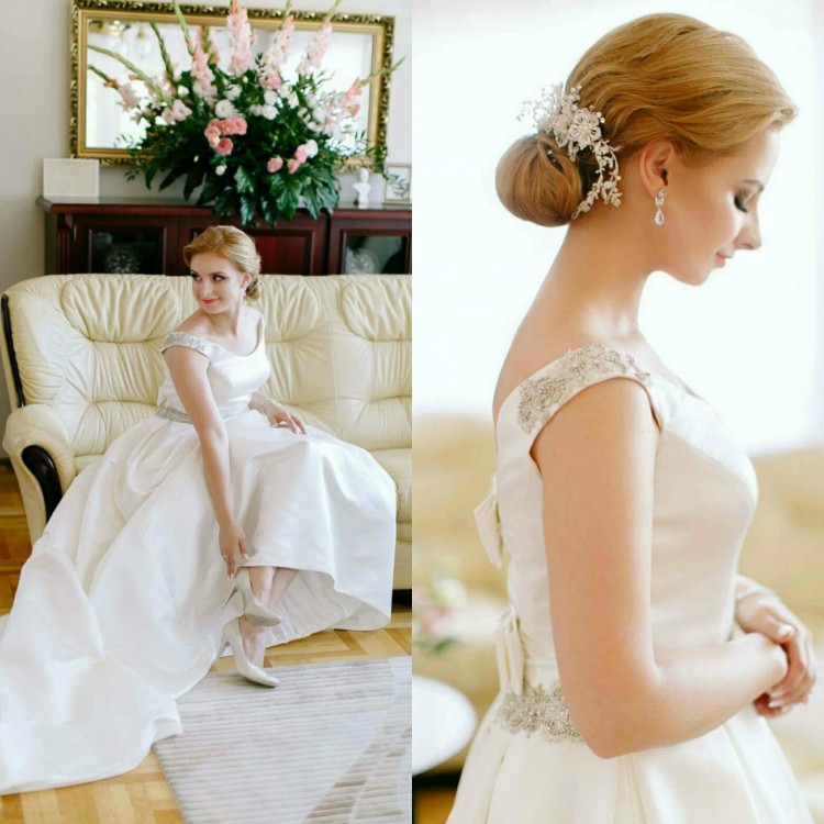 Ekskluzywna suknia z satyny Aire Barcelona Metafora