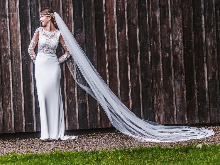 Suknia ślubna Elizabeth Passion. Rozmiar 34/36.