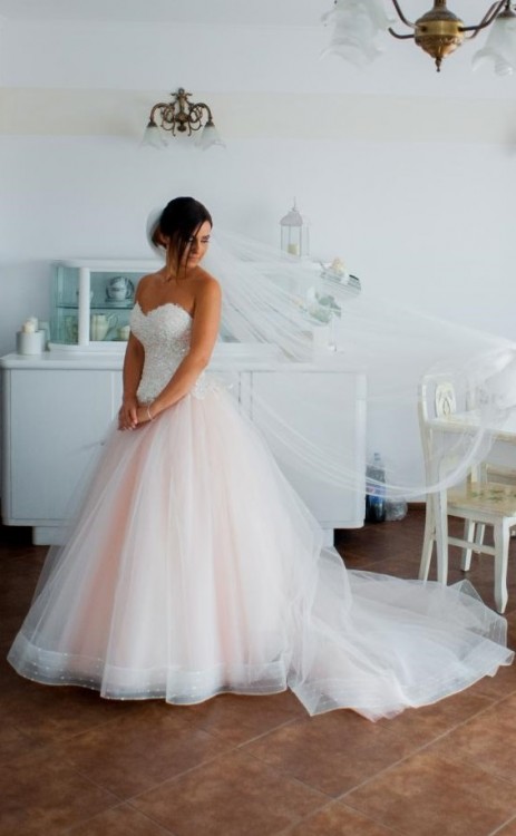 Suknia ślubna princessa tren tiulowa koronkowa SU TRES AMORE