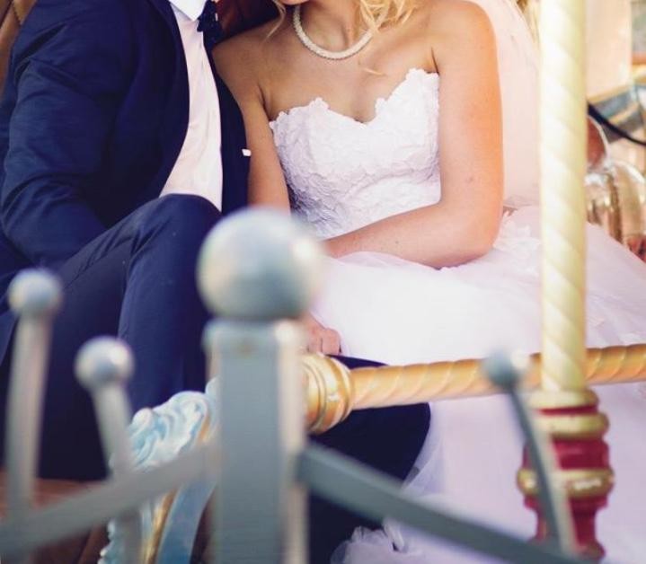 Suknia ślubna + 2 bolerka i welon