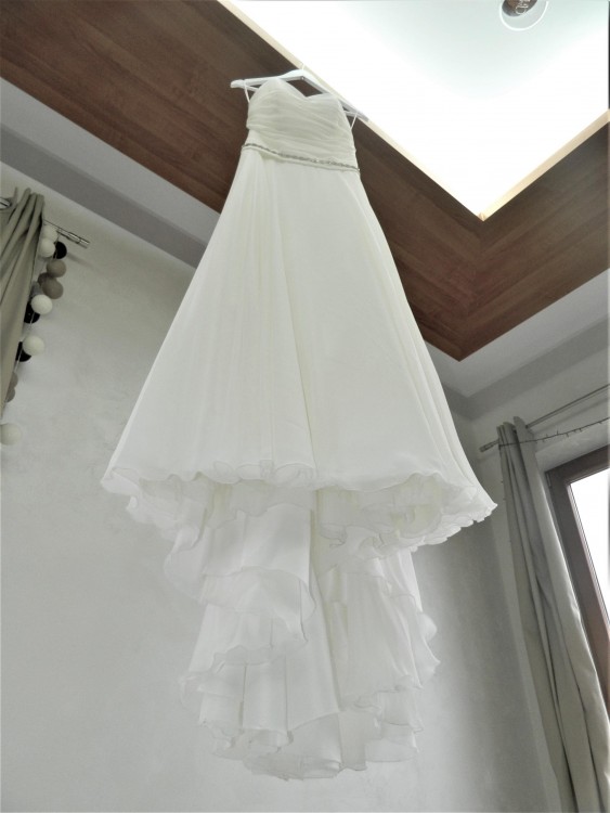 Muślinowa Suknia Ślubna Marvil z trenem, kolekcja Mystic