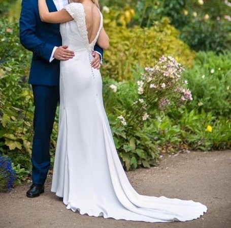 Suknia ślubna Pronovias 2017, 34/36 rybka, odkryte plecy