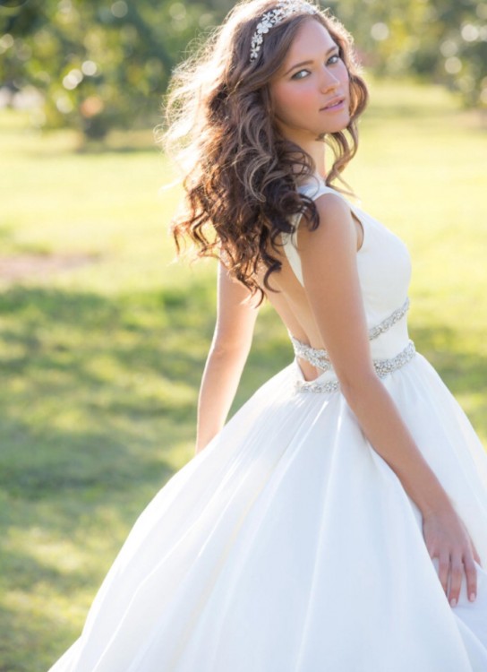 Sprzedan suknie ślubną Allure